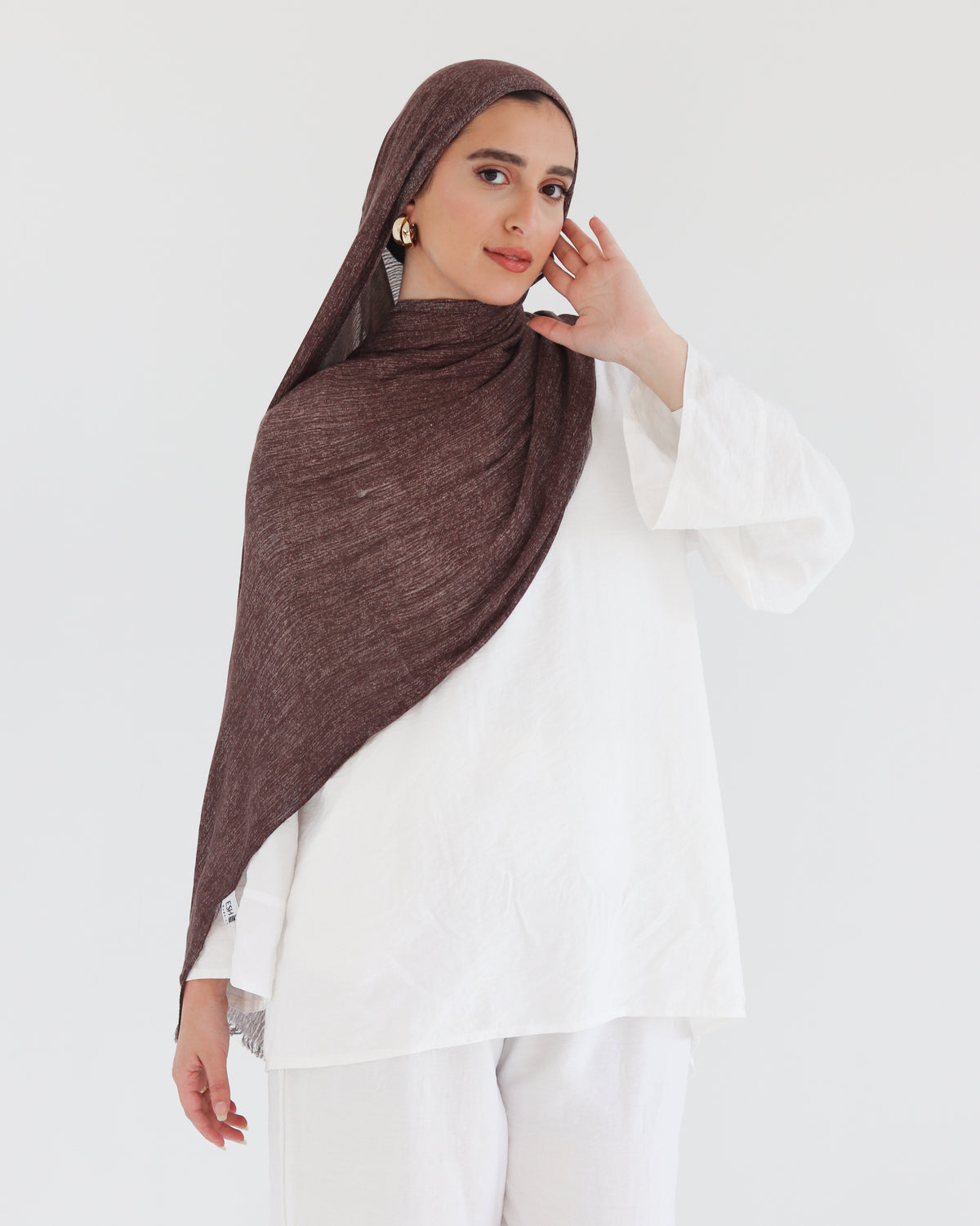 Airy Linen Hijab – Brown