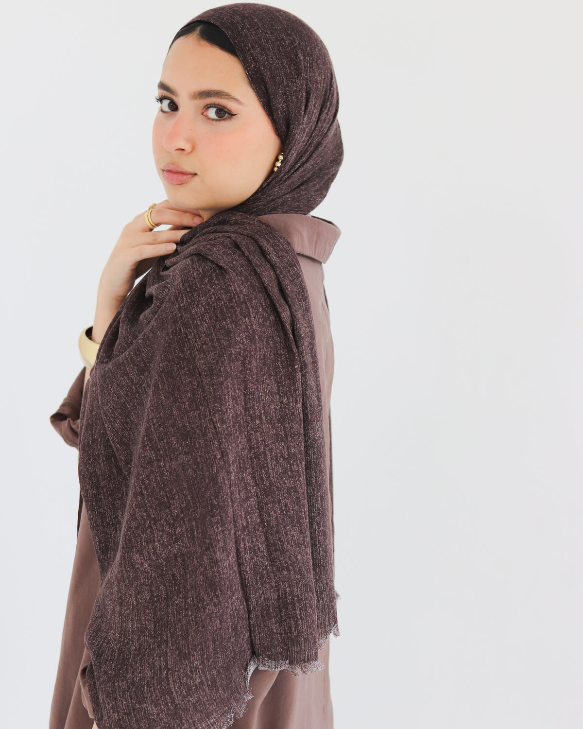 Airy Linen Hijab – Chocolate